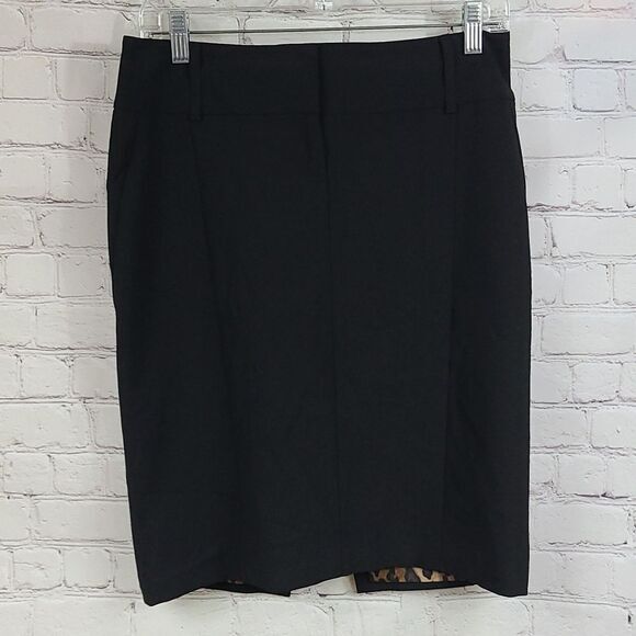 Express Leopard Lined Pencil Skirt Solid Black Size 2 Office Wear Straight - Picture 2 of 8